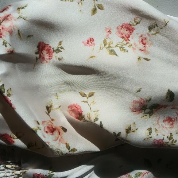 Forever 21 women's size S cream, pink and green floral long sleeve crop top - Picture 15 of 16